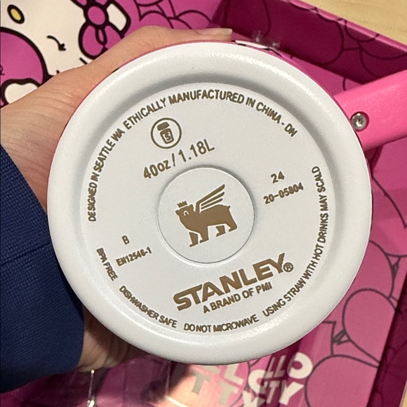 Stanley Pink Hello Kitty Quencher Tumbler - Picture 7 of 7